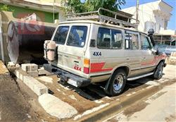 تۆیۆتا لاند کروزەر